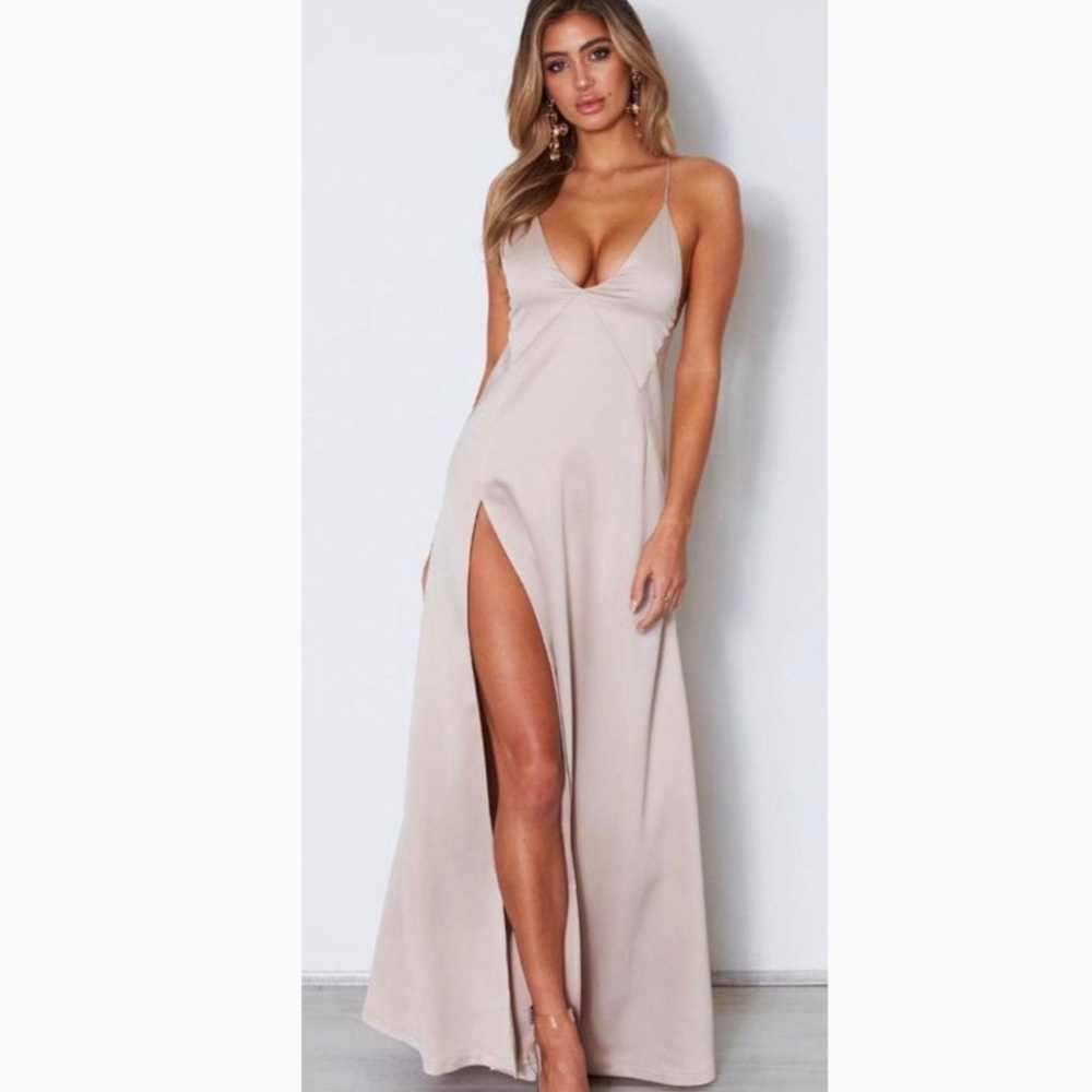 NWT white fox boutique run free maxi